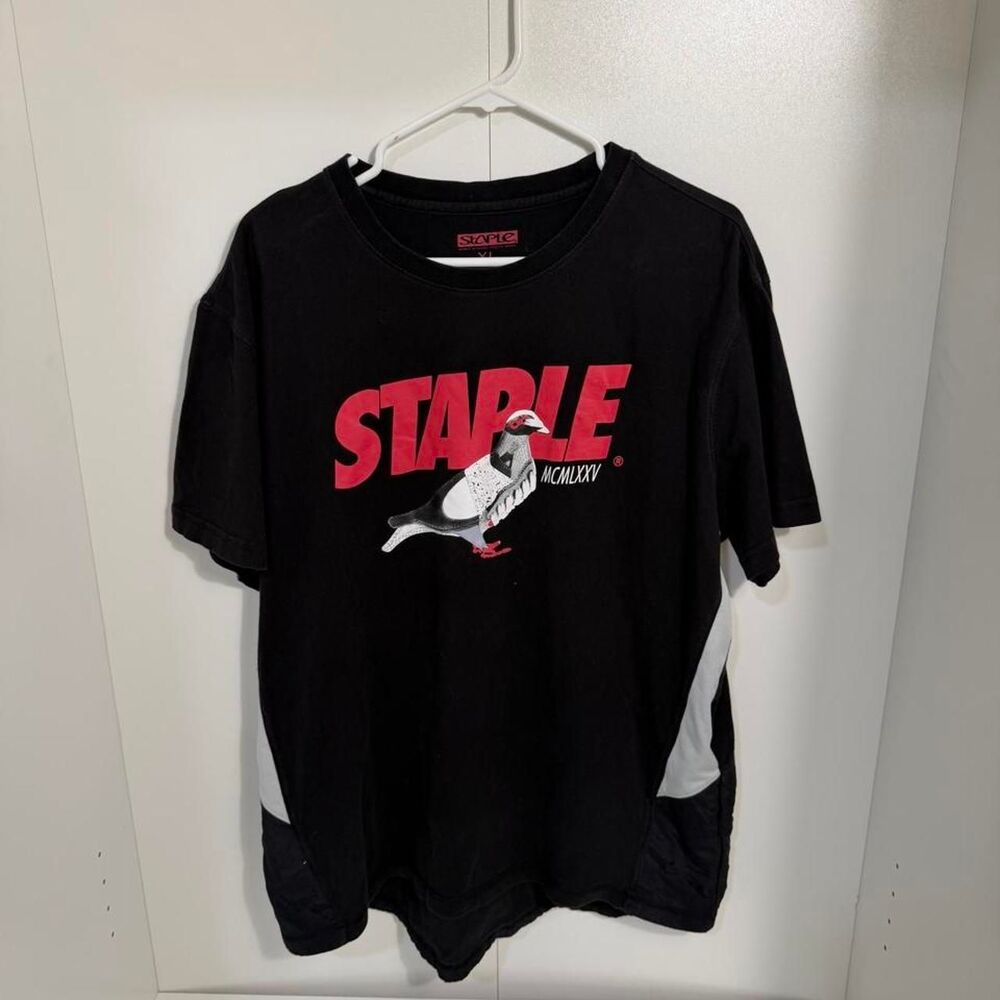 Staple-the-label Men's Black T-shirt